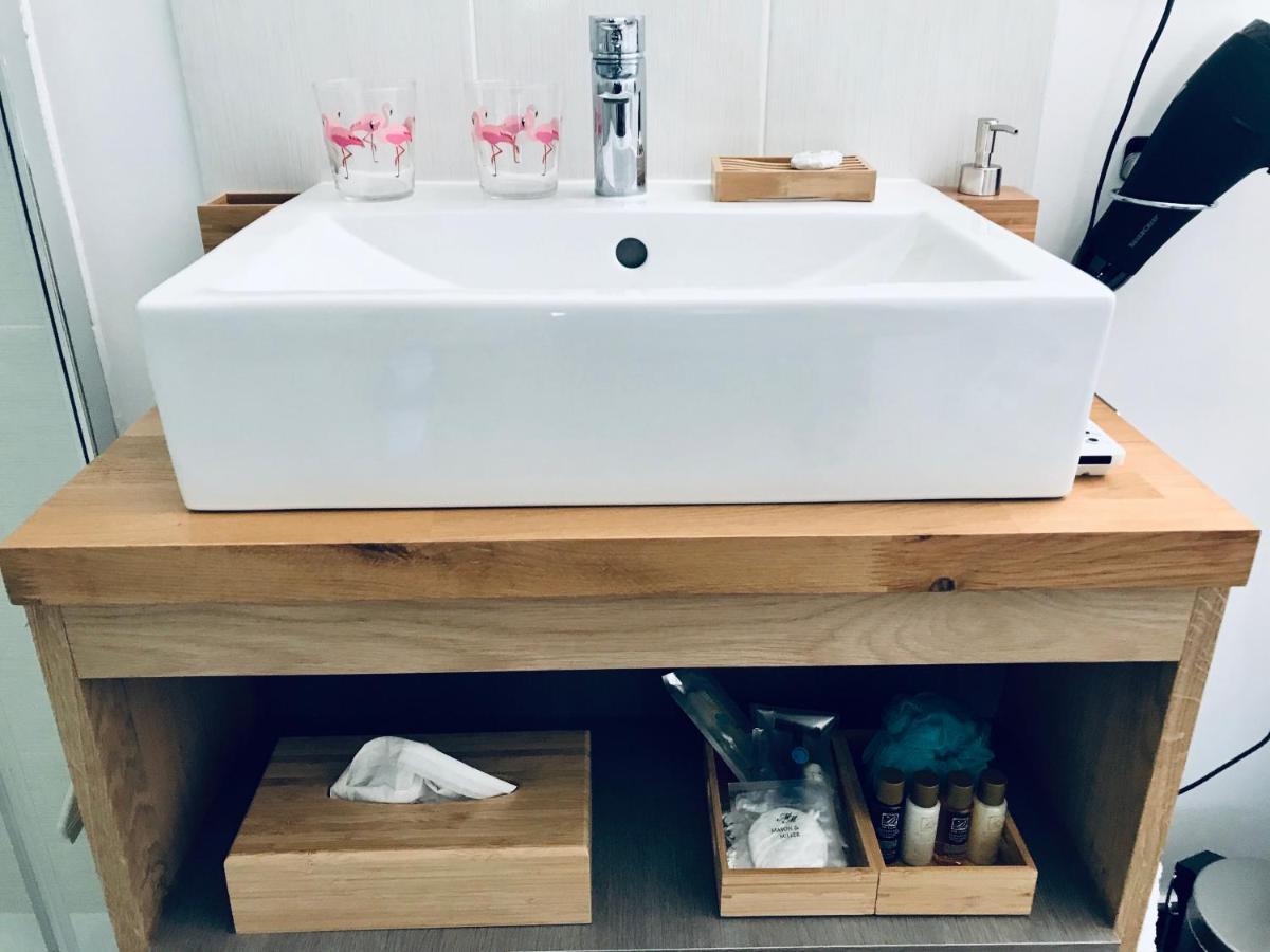 Guesthouse La Costiere - Logements Independants - Espace Piscine Jacuzzi Lunel  Ngoại thất bức ảnh
