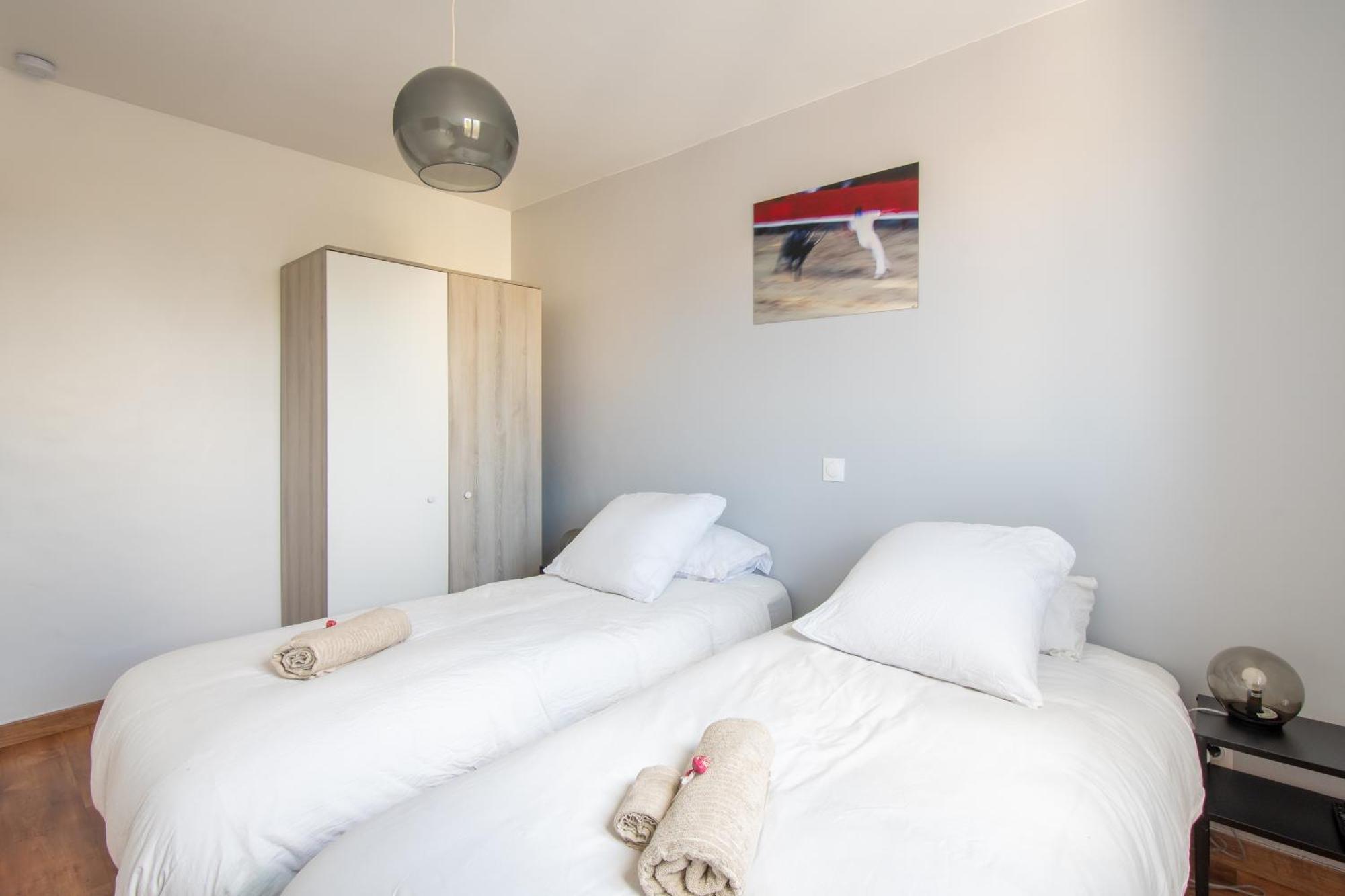 Guesthouse La Costiere - Logements Independants - Espace Piscine Jacuzzi Lunel  Ngoại thất bức ảnh