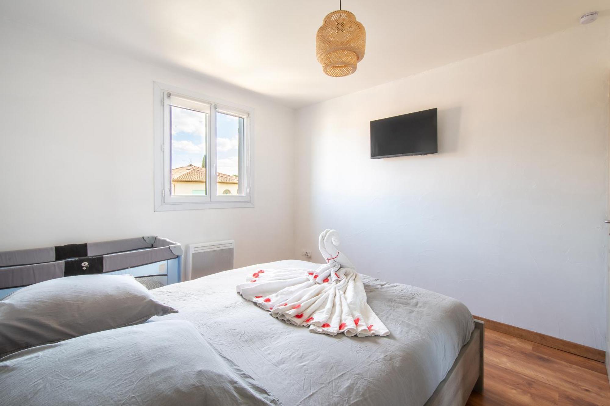Guesthouse La Costiere - Logements Independants - Espace Piscine Jacuzzi Lunel  Ngoại thất bức ảnh