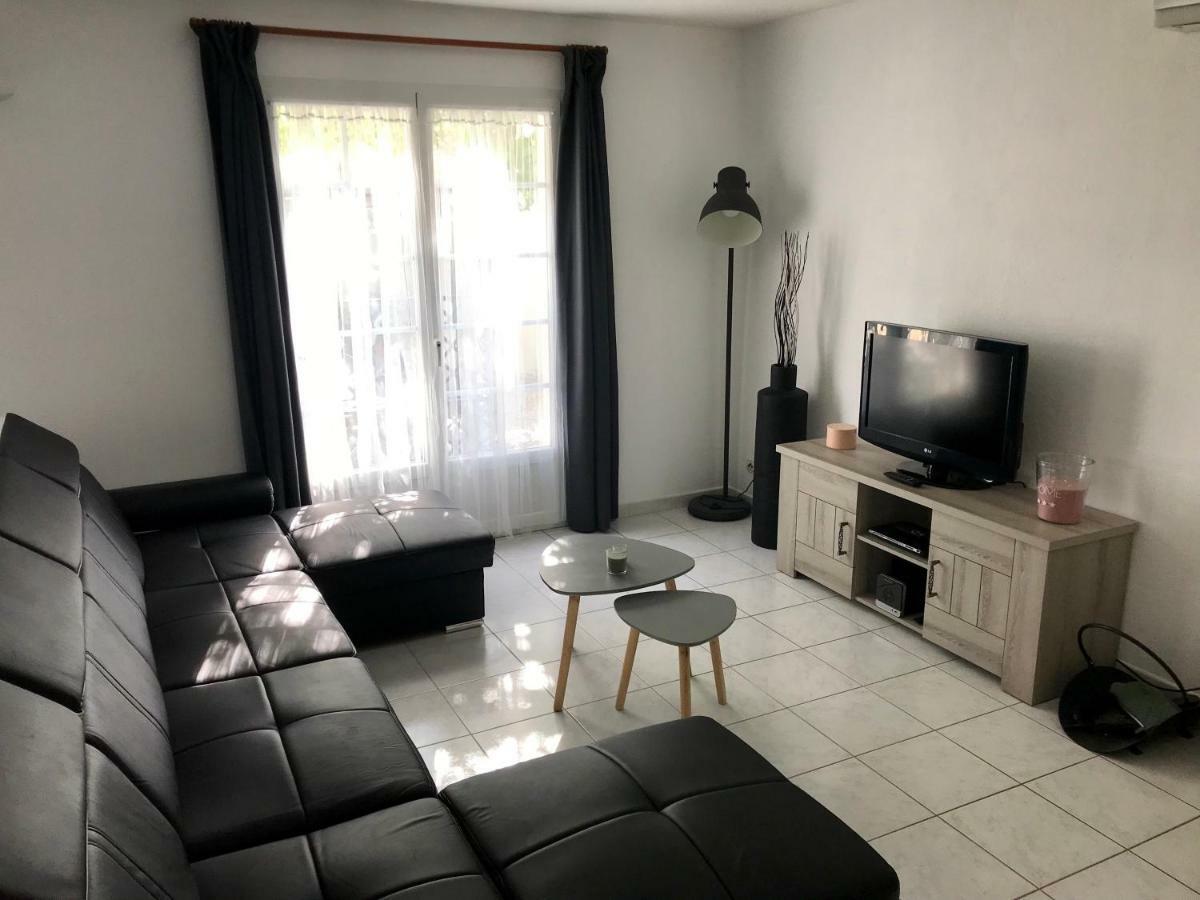 Guesthouse La Costiere - Logements Independants - Espace Piscine Jacuzzi Lunel  Ngoại thất bức ảnh